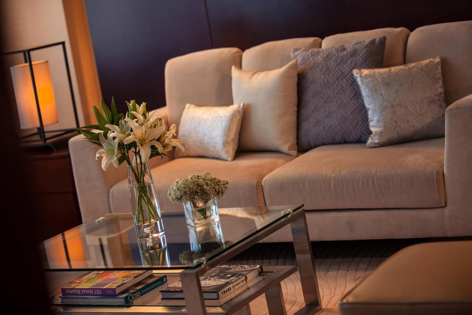 Renaissance Tianjin Lakeview Hotel Экстерьер фото
