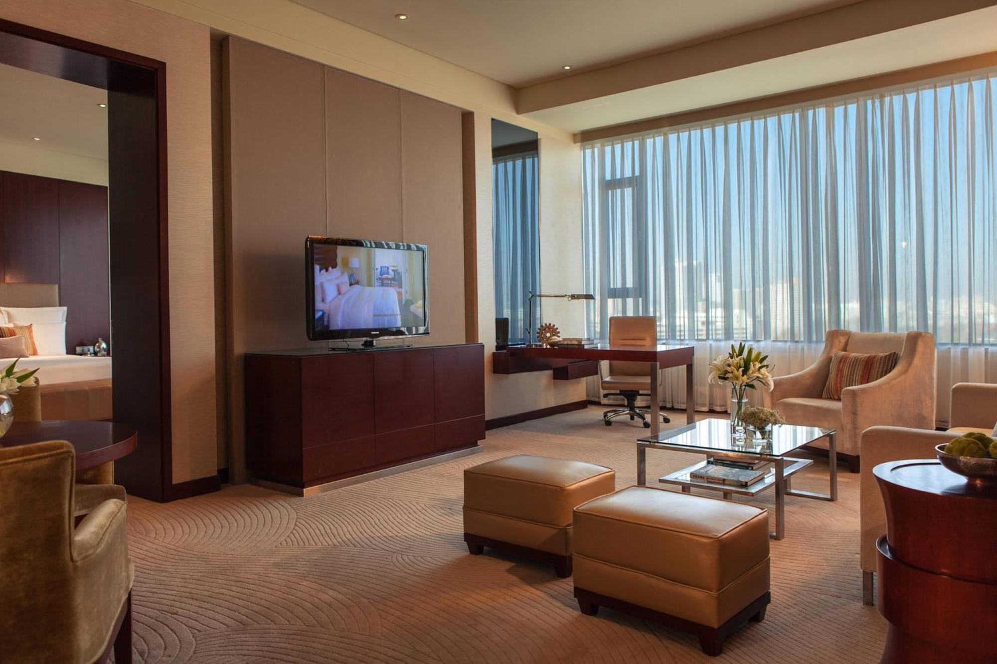Renaissance Tianjin Lakeview Hotel Экстерьер фото
