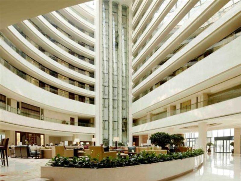 Renaissance Tianjin Lakeview Hotel Экстерьер фото